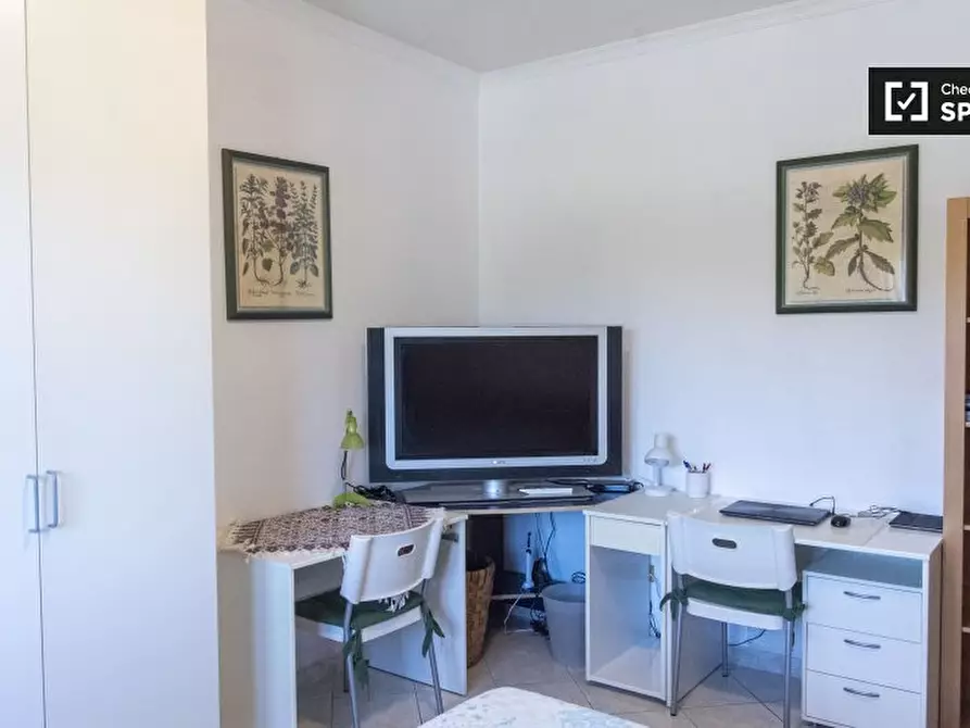 Immagine 16 di Camera condivisa in affitto  in Via Giuseppe Gregoraci a Roma