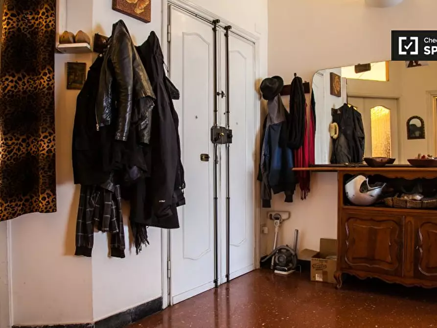 Immagine 17 di Camera condivisa in affitto  in Piazza di Villa Fiorelli a Roma