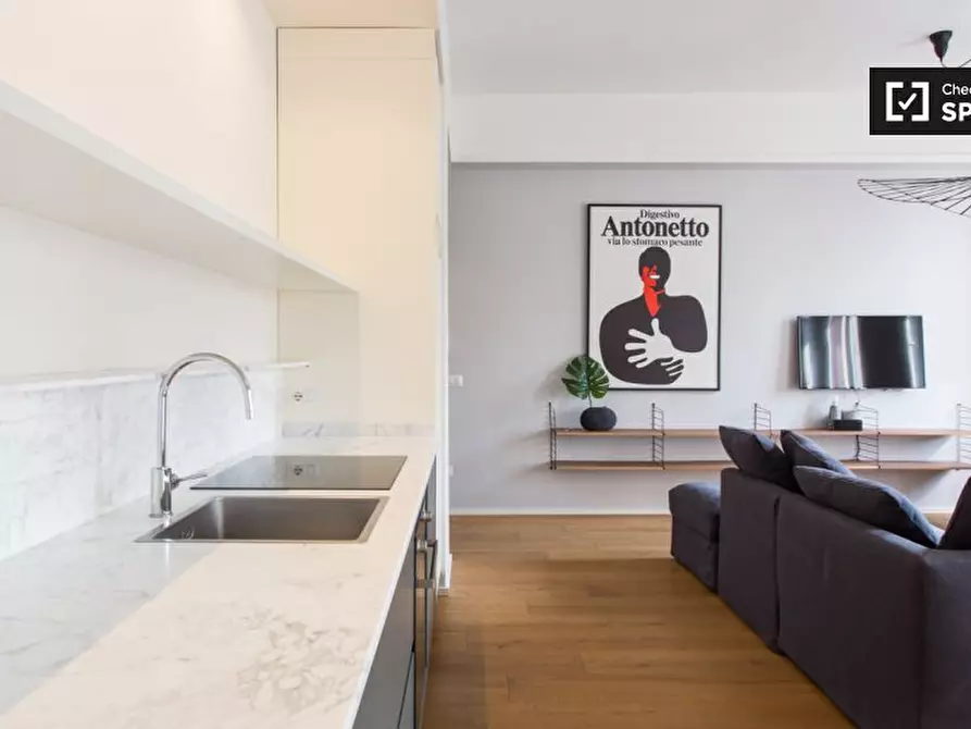 Immagine 9 di Appartamento in affitto  in Piazza S. Camillo de Lellis a Milano