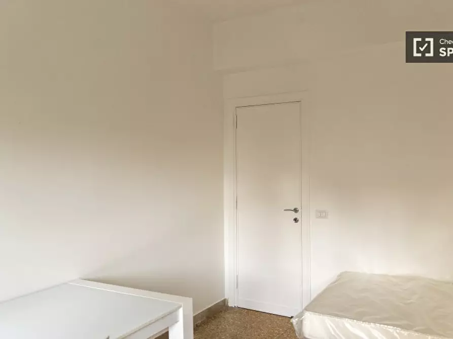 Immagine 16 di Camera condivisa in affitto  in Via Valnerina a Roma