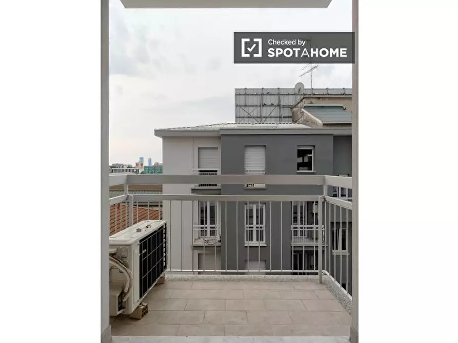 Immagine 4 di Camera condivisa in affitto  in Via Giorgio Stephenson a Milano