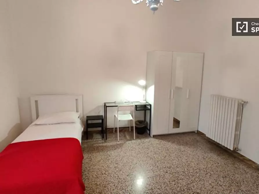 Immagine 2 di Camera condivisa in affitto  in Via Bronzino a Firenze