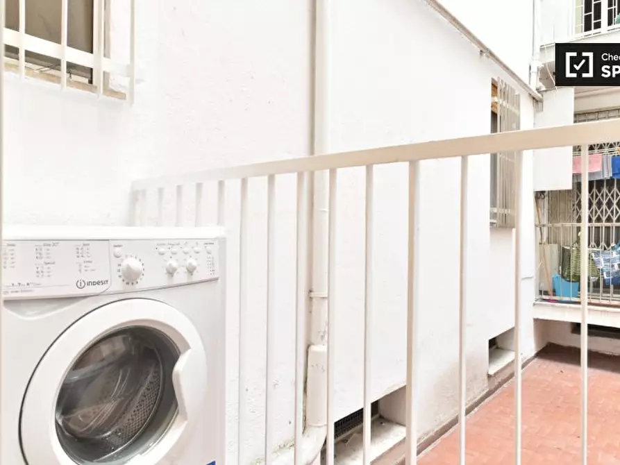 Immagine 15 di Camera condivisa in affitto  in Viale di Vigna Pia a Roma