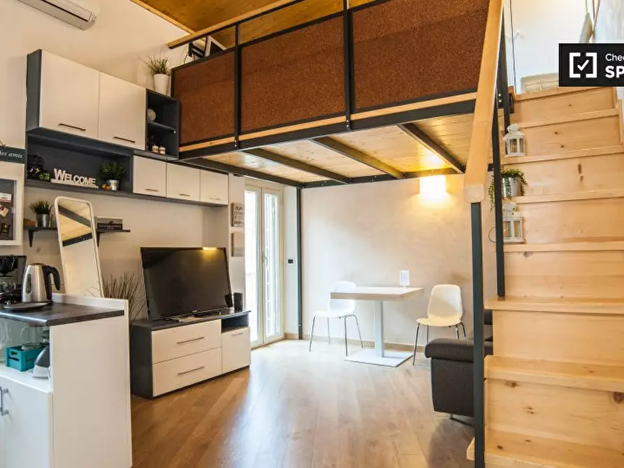 Immagine 2 di Ufficio in affitto  in Via di Monte del Gallo a Roma