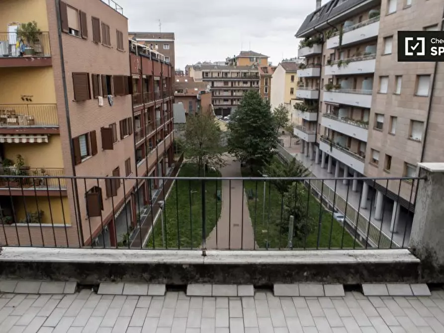 Immagine 10 di Camera condivisa in affitto  in Via Emilio Broglio a Milano