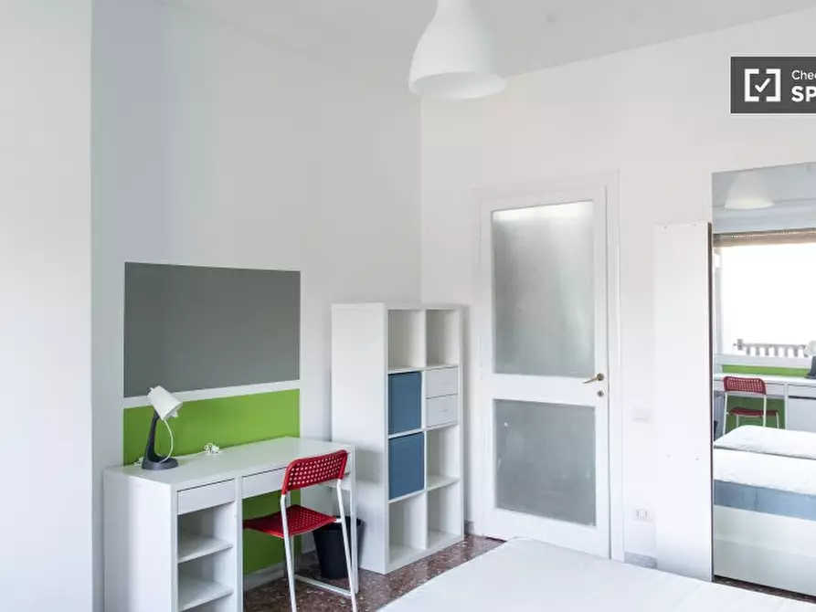 Immagine 5 di Camera condivisa in affitto  in Viale Etiopia a Roma