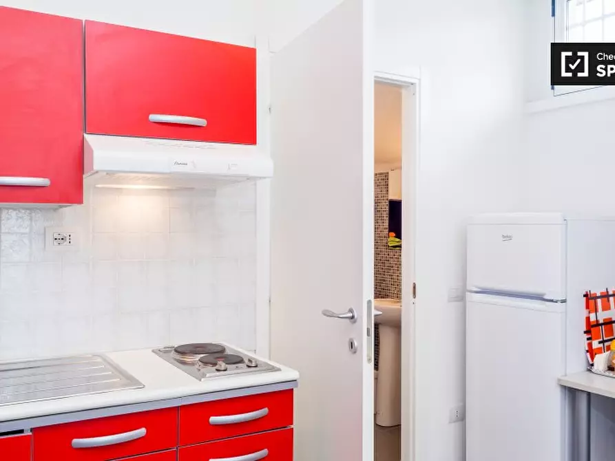 Immagine 8 di Ufficio in affitto  in Via della Chiesa Rossa a Milano