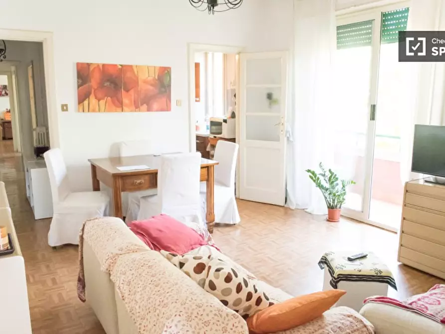 Immagine 6 di Camera condivisa in affitto  in Via Prenestina a Roma