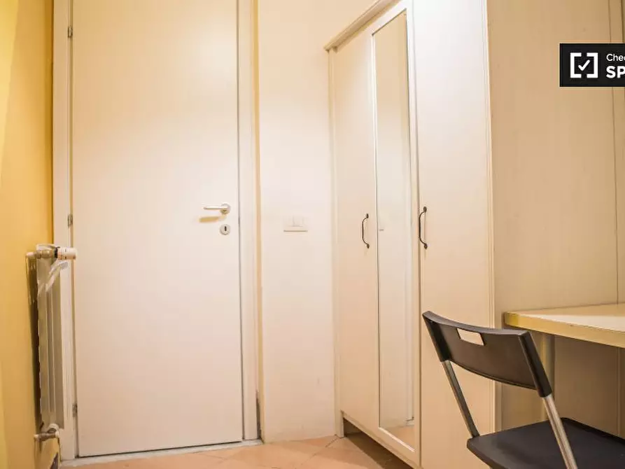 Immagine 16 di Camera condivisa in affitto  in Vicolo del Vicario, 00165 Roma RM, Italy a Roma