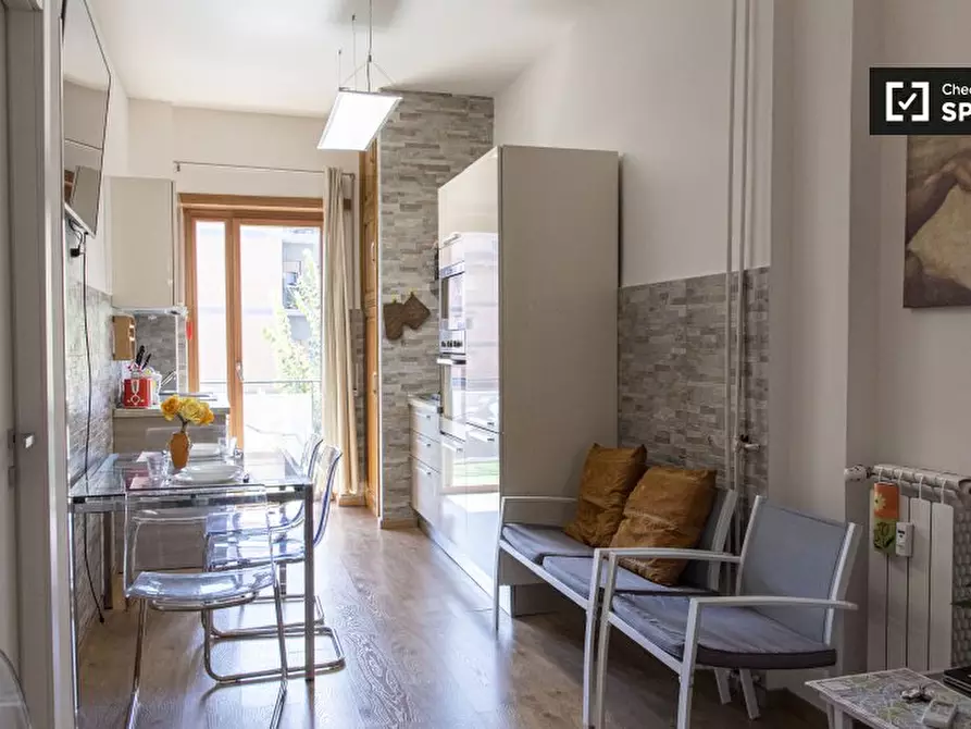 Immagine 3 di Appartamento in affitto  in Viale di Valle Aurelia a Roma