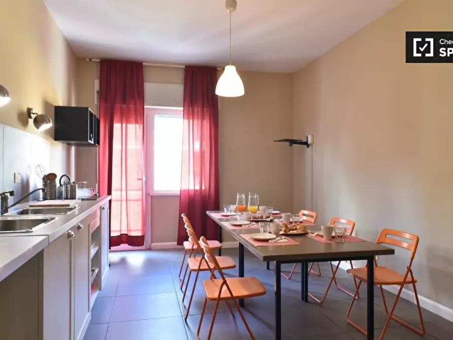 Immagine 13 di Camera condivisa in affitto  in Viale Opita Oppio, 00174 Roma RM, Italy a Roma