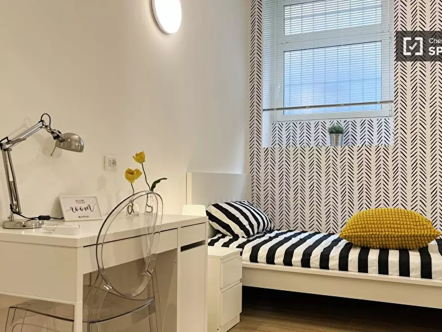 Immagine 19 di Camera condivisa in affitto  in Via Disciplini a Milano