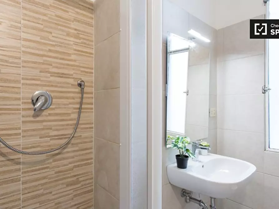 Immagine 10 di Camera condivisa in affitto  in Via Giuseppe Meda a Milano