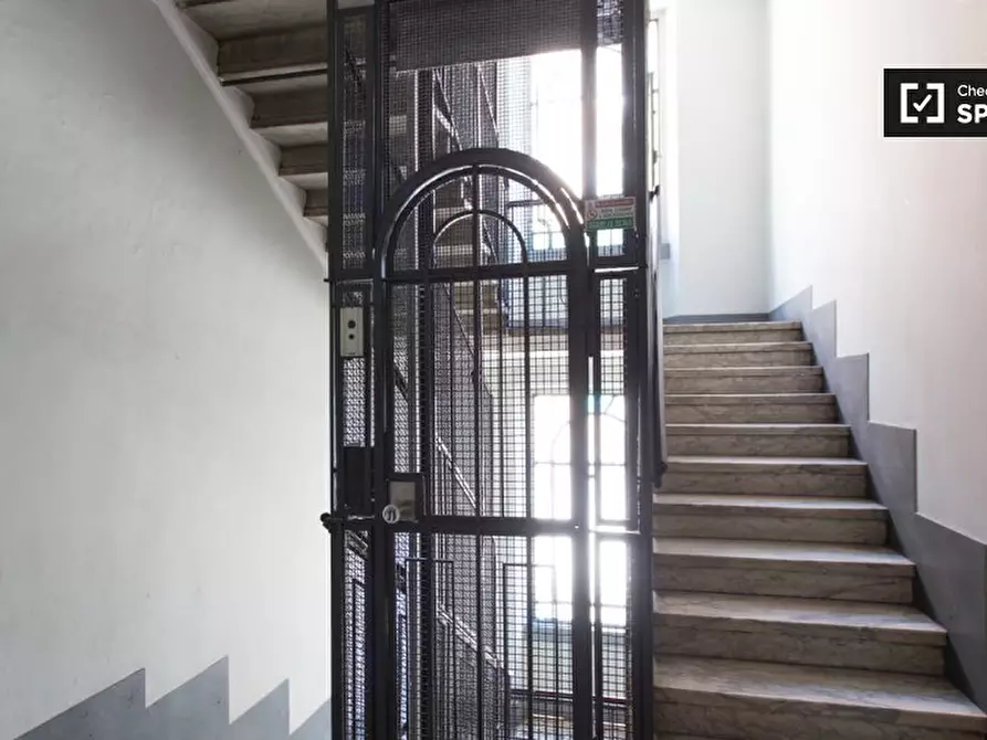 Immagine 13 di Camera condivisa in affitto  in Piazzale Susa a Milano