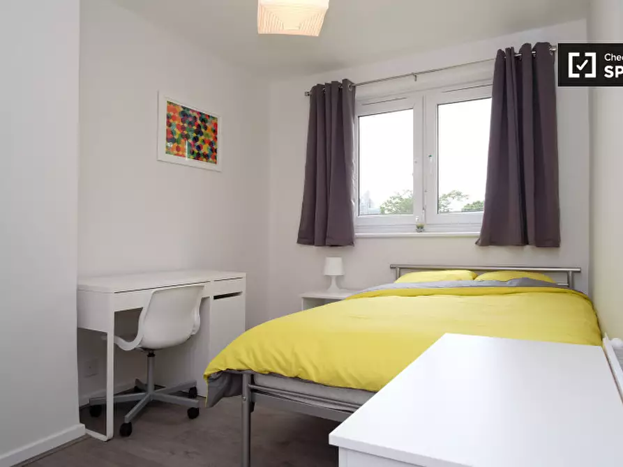 Immagine 17 di Camera condivisa in affitto  in Cambridge Heath Road a Poplar