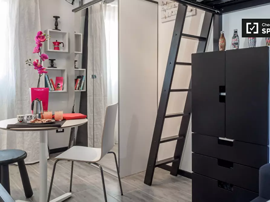 Immagine 15 di Ufficio in affitto  in Via Pietro Crespi a Milano