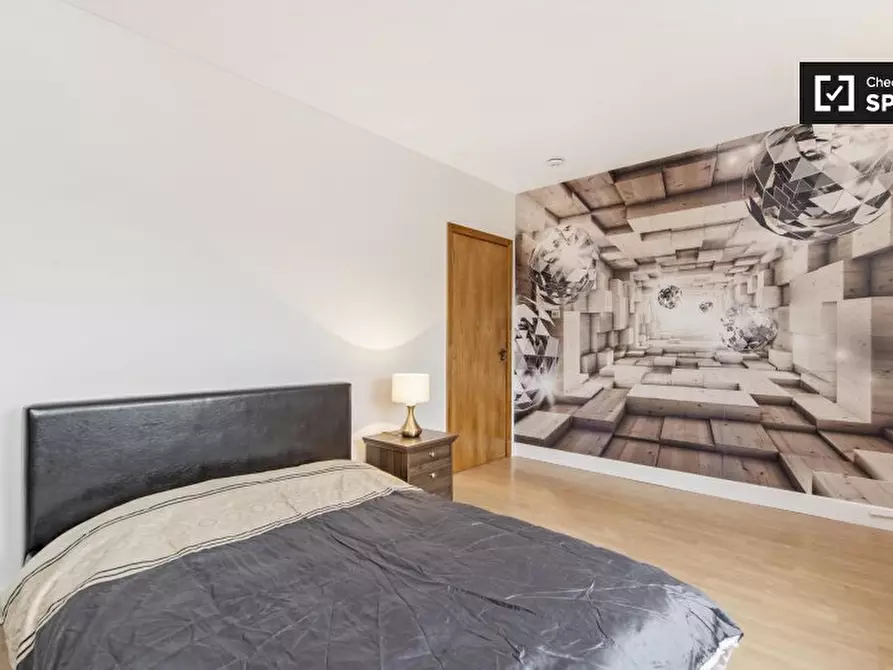 Immagine 1 di Camera condivisa in affitto  in Selsdon Way, Isle of Dogs, London E14 9GR, UK a Poplar
