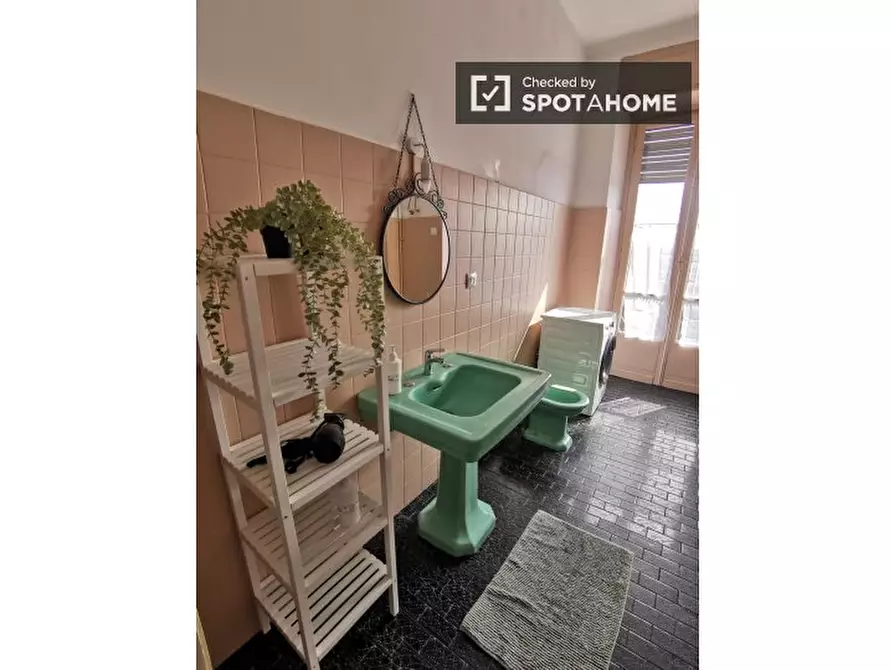 Immagine 8 di Camera condivisa in affitto  in Piazza Tancredi Galimberti a Torino