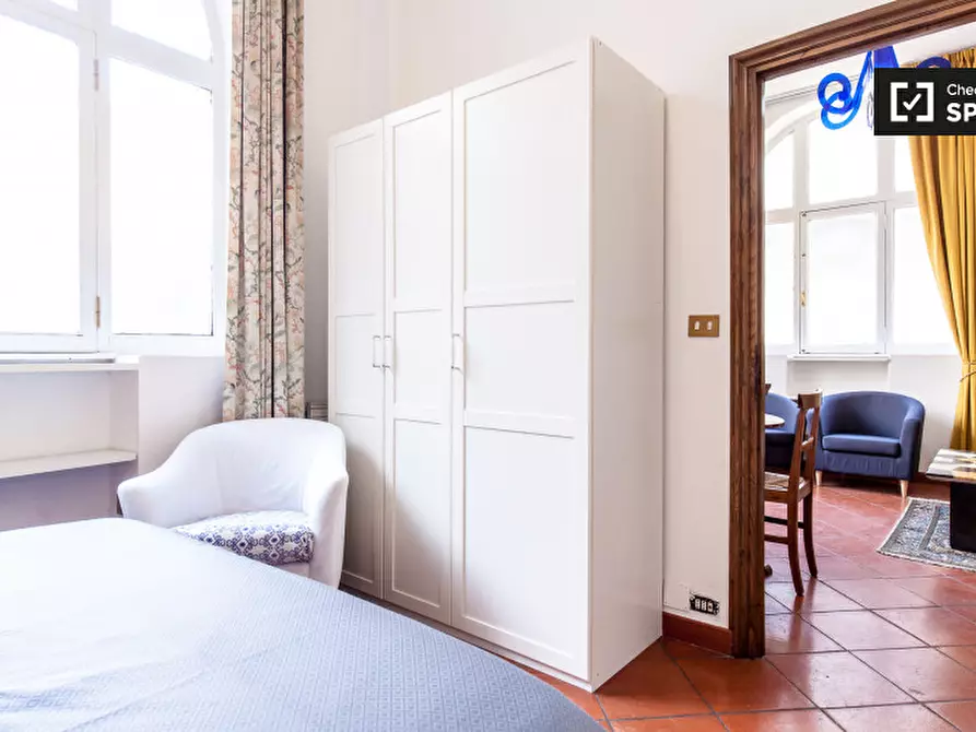 Immagine 8 di Appartamento in affitto  in Arco della Chiesa Nuova a Roma