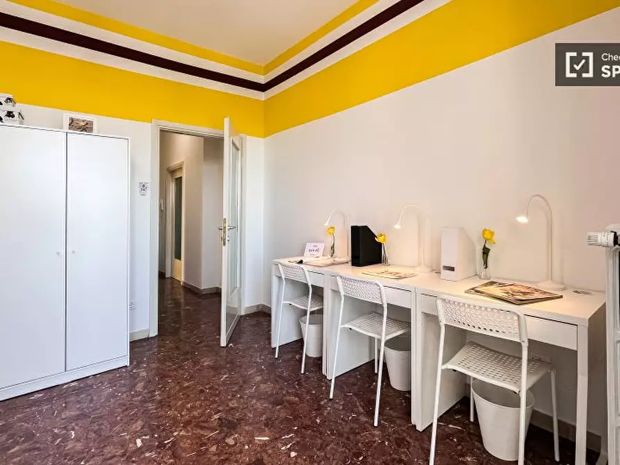 Immagine 3 di Camera condivisa in affitto  in Via Monte Sabotino a Cinisello Balsamo