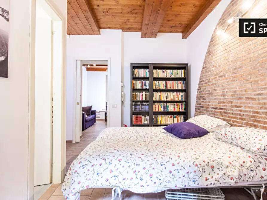 Immagine 6 di Appartamento in affitto  in Via Garibaldi a Roma