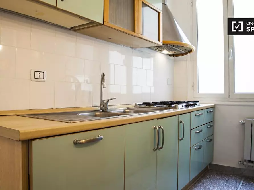 Immagine 7 di Camera condivisa in affitto  in Via Nemorense, 00198 Roma RM, Italy a Roma