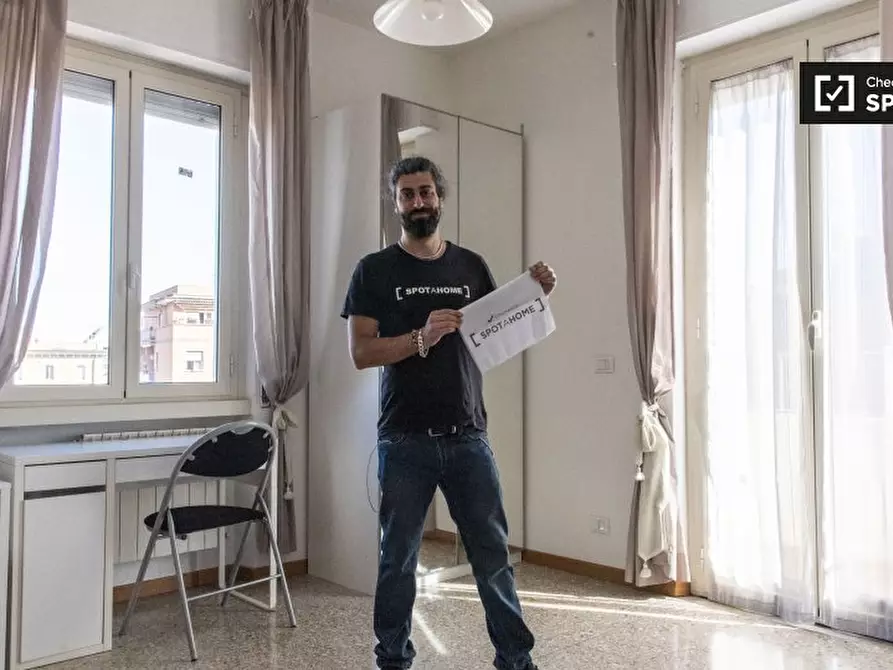 Immagine 15 di Camera condivisa in affitto  in Via Portuense a Roma