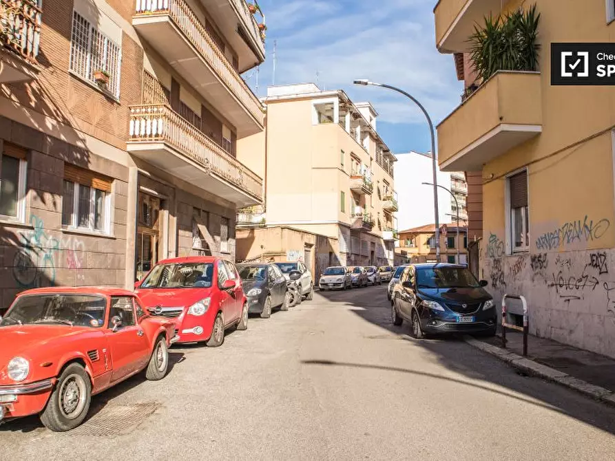 Immagine 13 di Camera condivisa in affitto  in Via Alessandro Cialdi, 00154 Roma RM, Italy a Roma