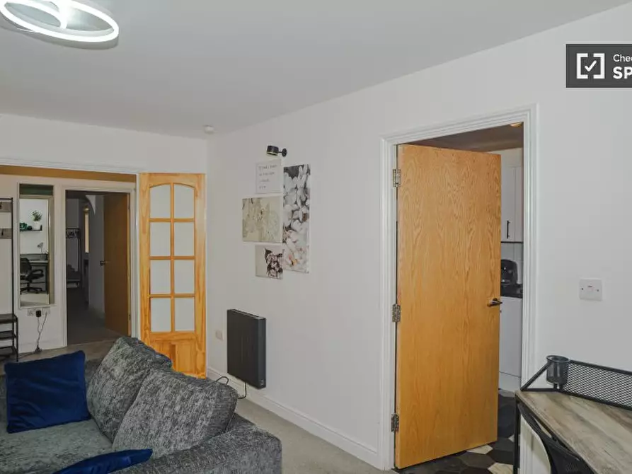 Immagine 7 di Appartamento in affitto  in Rush Grove St a Eltham