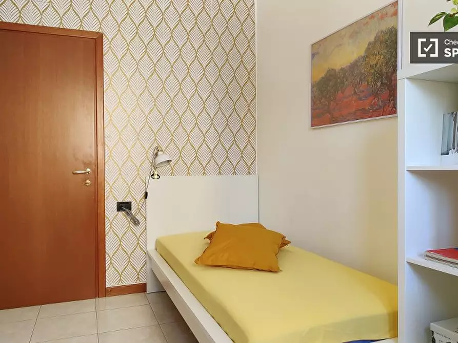 Immagine 3 di Camera condivisa in affitto  in Via Paolo Pallia a Milano