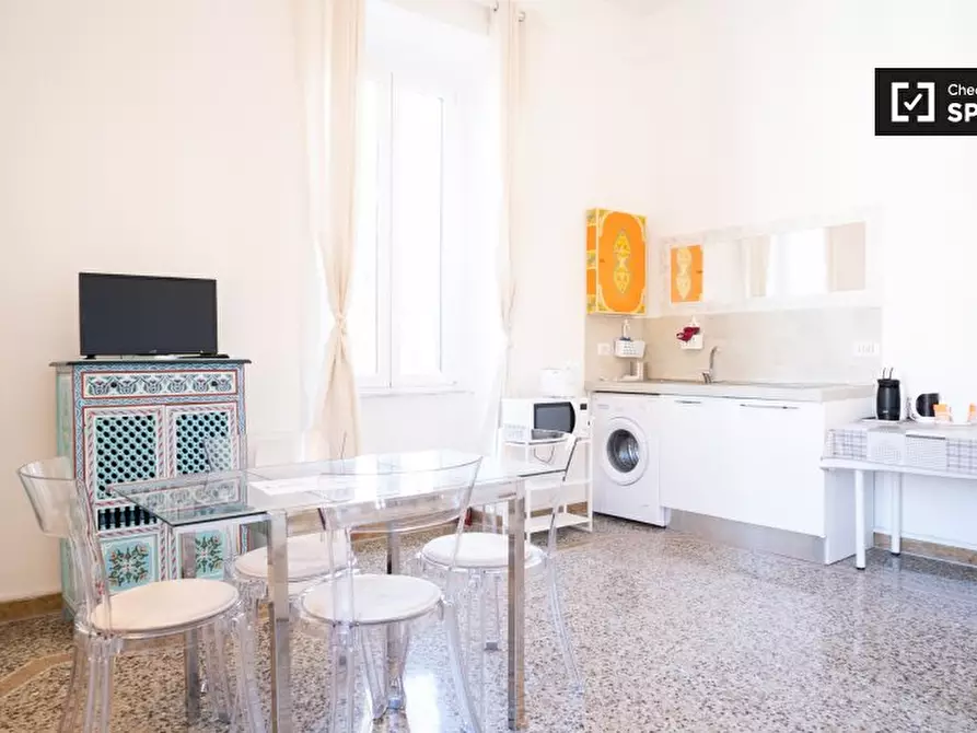 Immagine 7 di Camera condivisa in affitto  in Via Giuseppe Vasi a Roma