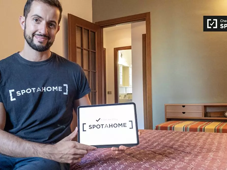 Immagine 7 di Camera condivisa in affitto  in Via Negroli a Milano