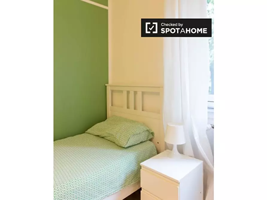 Immagine 18 di Camera condivisa in affitto  in Via S. Francesco D'Assisi, 20099 Sesto San Giovanni MI, Italy a Sesto San Giovanni