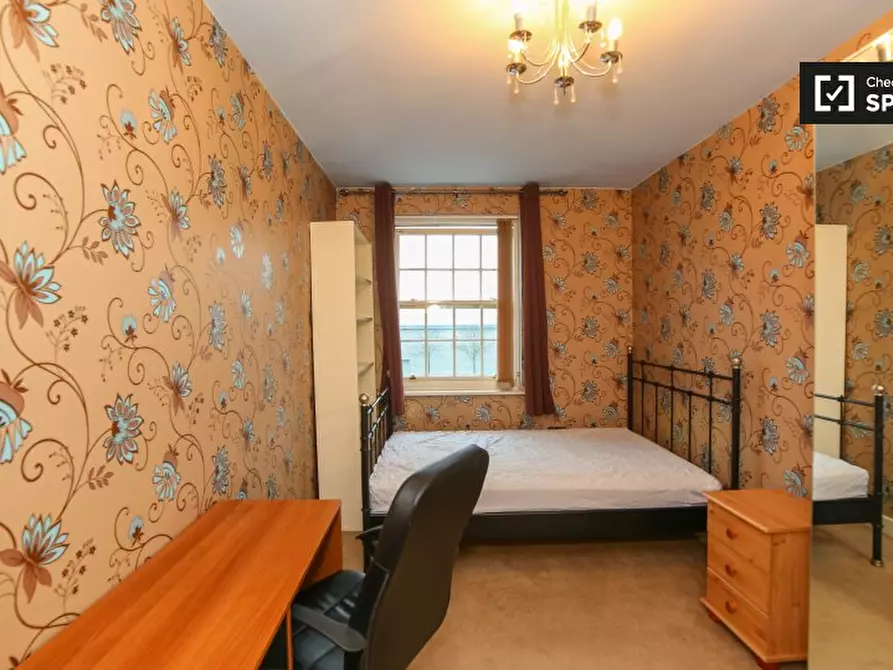 Immagine 2 di Camera condivisa in affitto  in Hastings St a Eltham