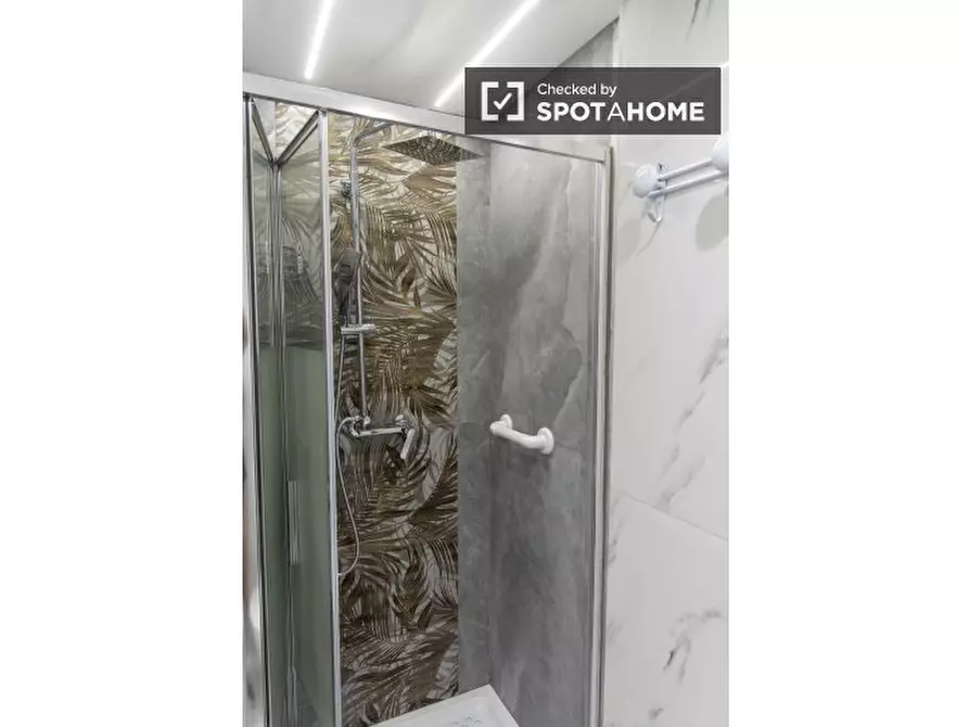 Immagine 17 di Appartamento in affitto  in Via Giovanni Battista Bastianelli a Roma