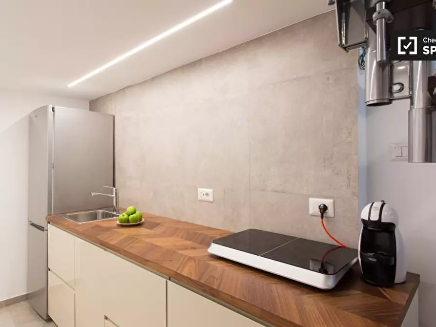 Immagine 13 di Ufficio in affitto  in Via Luigi Caroli a Milano