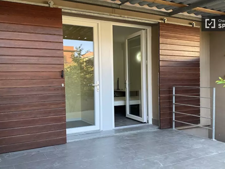 Immagine 6 di Camera condivisa in affitto  in Via di Carcaricola a Roma