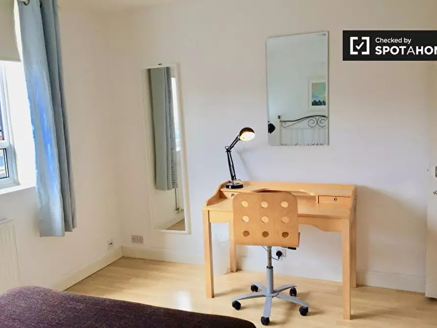 Immagine 14 di Camera condivisa in affitto  in Rayners Road a Wandsworth
