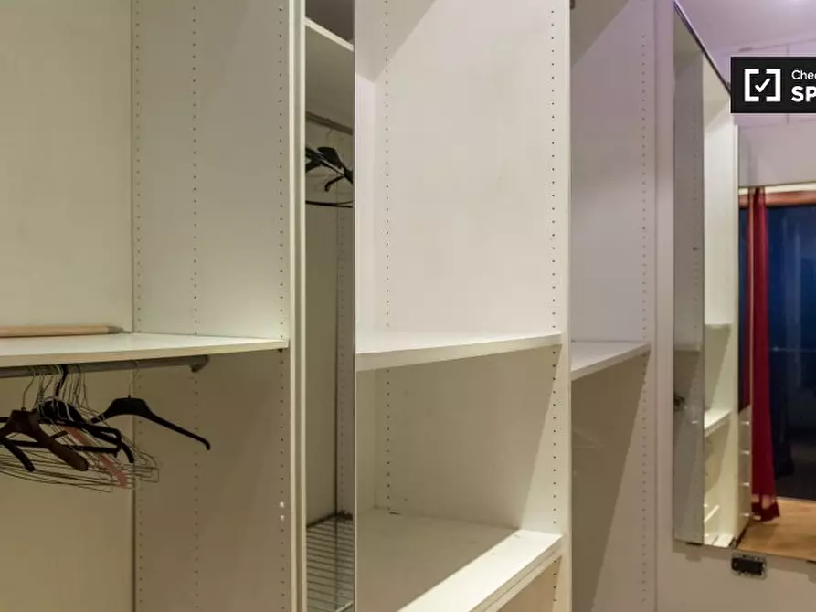 Immagine 6 di Camera condivisa in affitto  in Via Tigrè a Roma