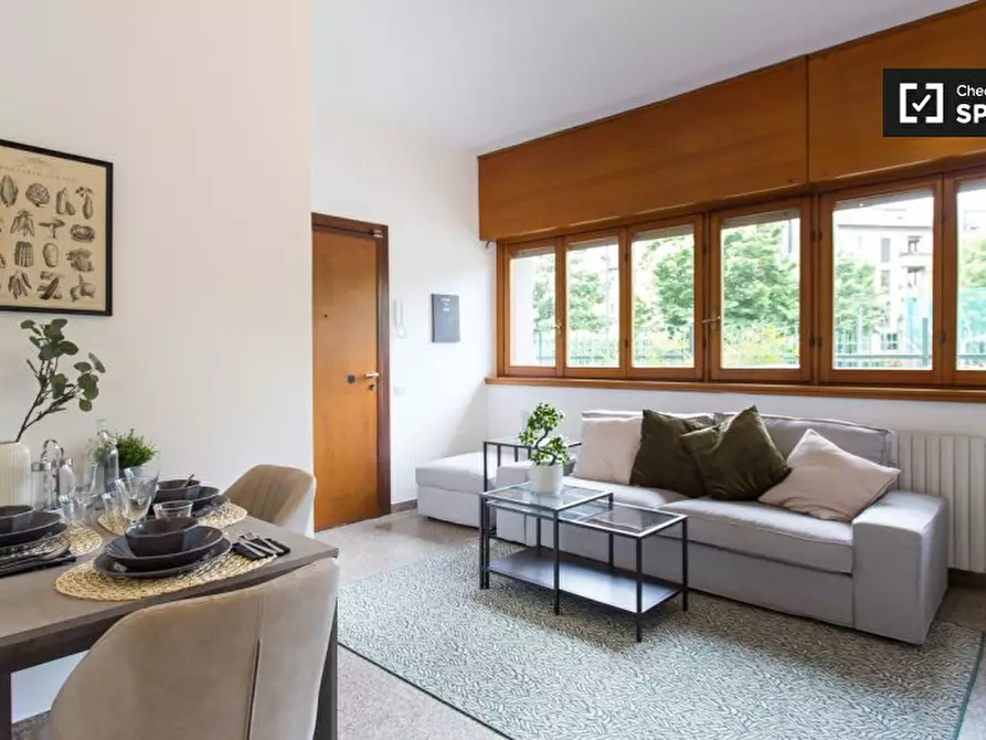 Immagine 10 di Camera condivisa in affitto  in Via Toce a Milano