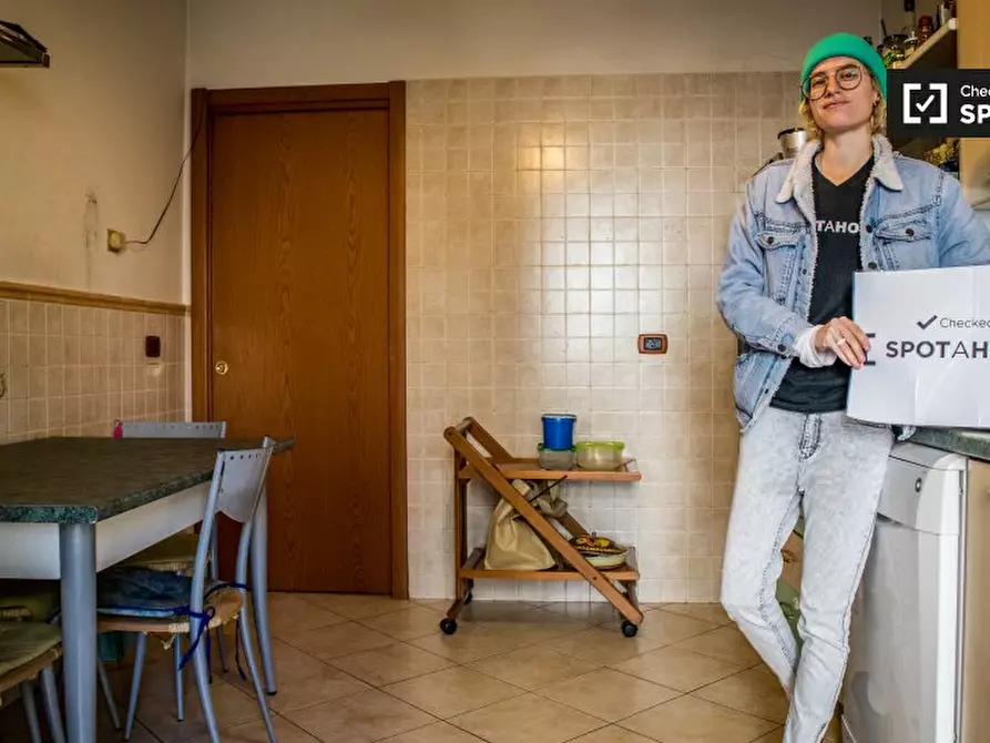 Immagine 10 di Camera condivisa in affitto  in Via Romolo Balzani, 00177 Roma RM, Italy a Roma