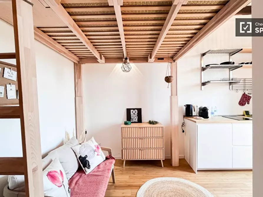 Immagine 1 di Ufficio in affitto  in Via Vincenzo Russo a Milano