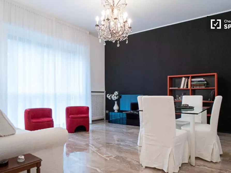 Immagine 3 di Appartamento in affitto  in Piazzale Biancamano a Milano