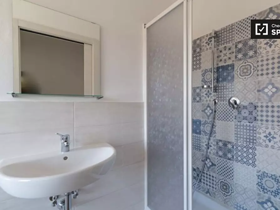 Immagine 17 di Camera condivisa in affitto  in Via Giotto a Firenze