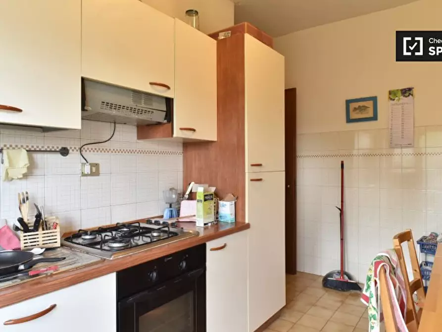 Immagine 5 di Camera condivisa in affitto  in Viale dei Caduti Nella Guerra di Liberazione a Roma