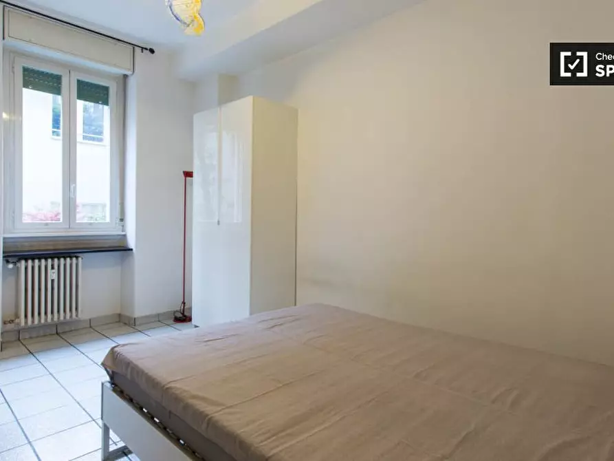 Immagine 2 di Camera condivisa in affitto  in Via Melchiorre Gioia a Milano