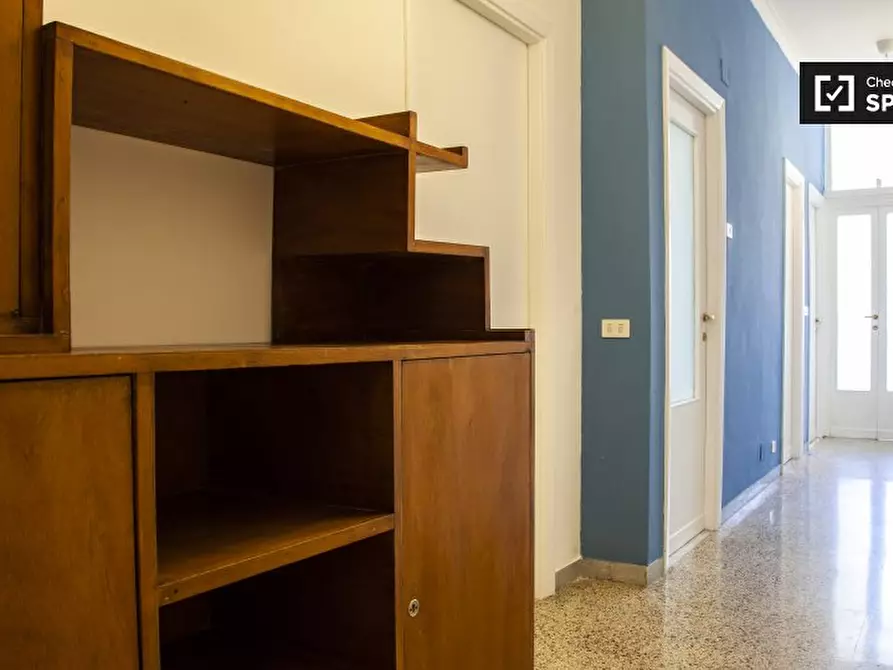 Immagine 10 di Camera condivisa in affitto  in Via degli Opimiani, 00174 Roma RM, Italy a Roma