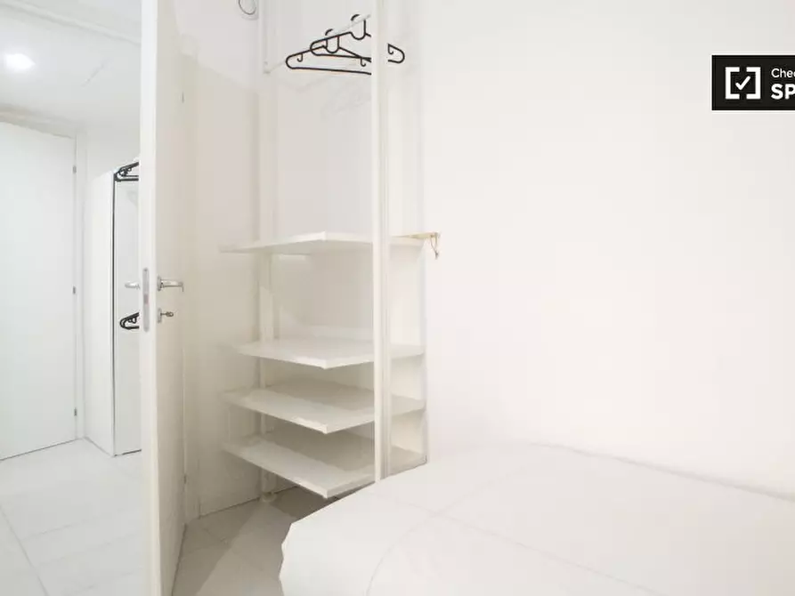 Immagine 12 di Appartamento in affitto  in Via Luigi Mercantini a Milano