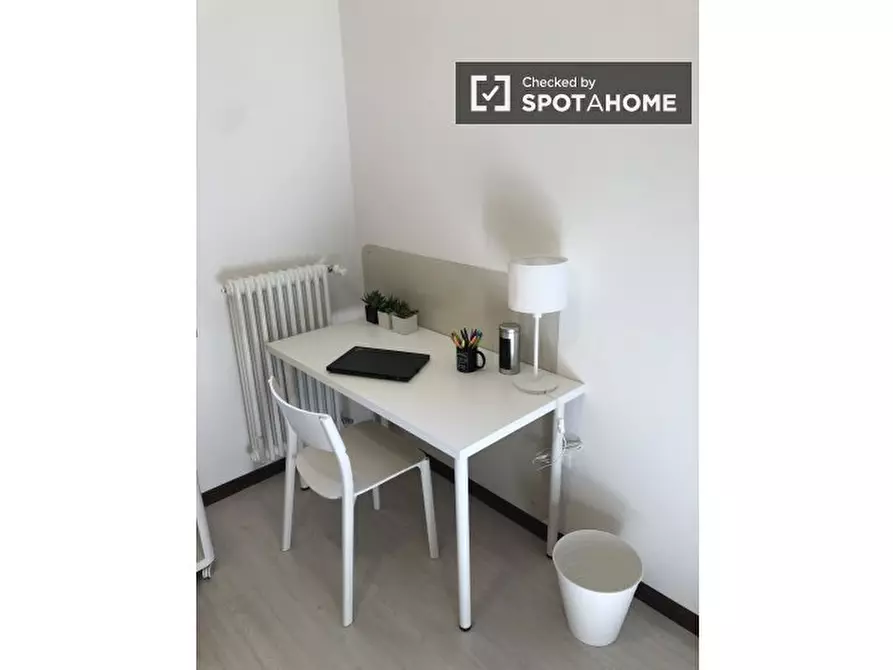 Immagine 5 di Camera condivisa in affitto  in Via Umberto I a Padova