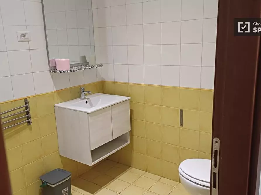 Immagine 15 di Camera condivisa in affitto  in Via Fraconalto a Roma